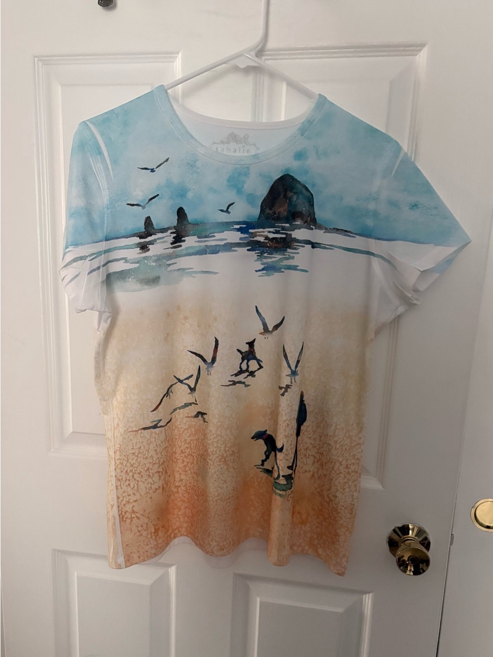 NWOT Sahalie Beach Scene Tee